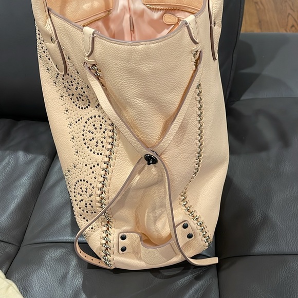 Peachy pink Coach bag - Picture 5 of 6